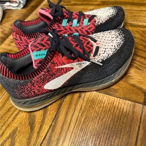 Brooks Vibrant pink and Black Athletic Shoes